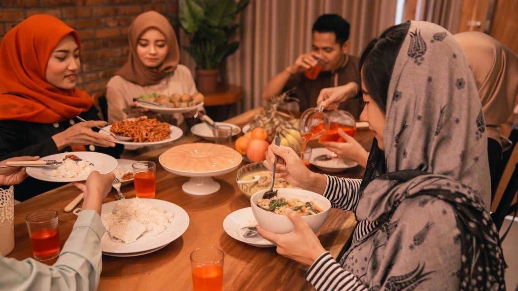 Menelisik Bukber yang Trend di Kalangan Anak Muda saat Bulan Puasa