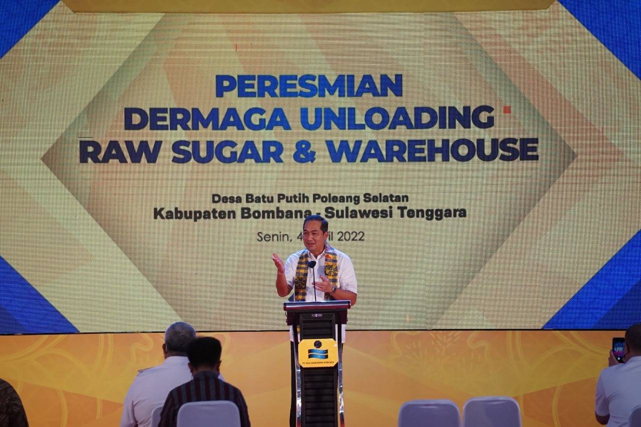 Menteri Perdagangan Kunjungi Bombana Resmikan Dermaga Bongkar Muat Gula Pasir