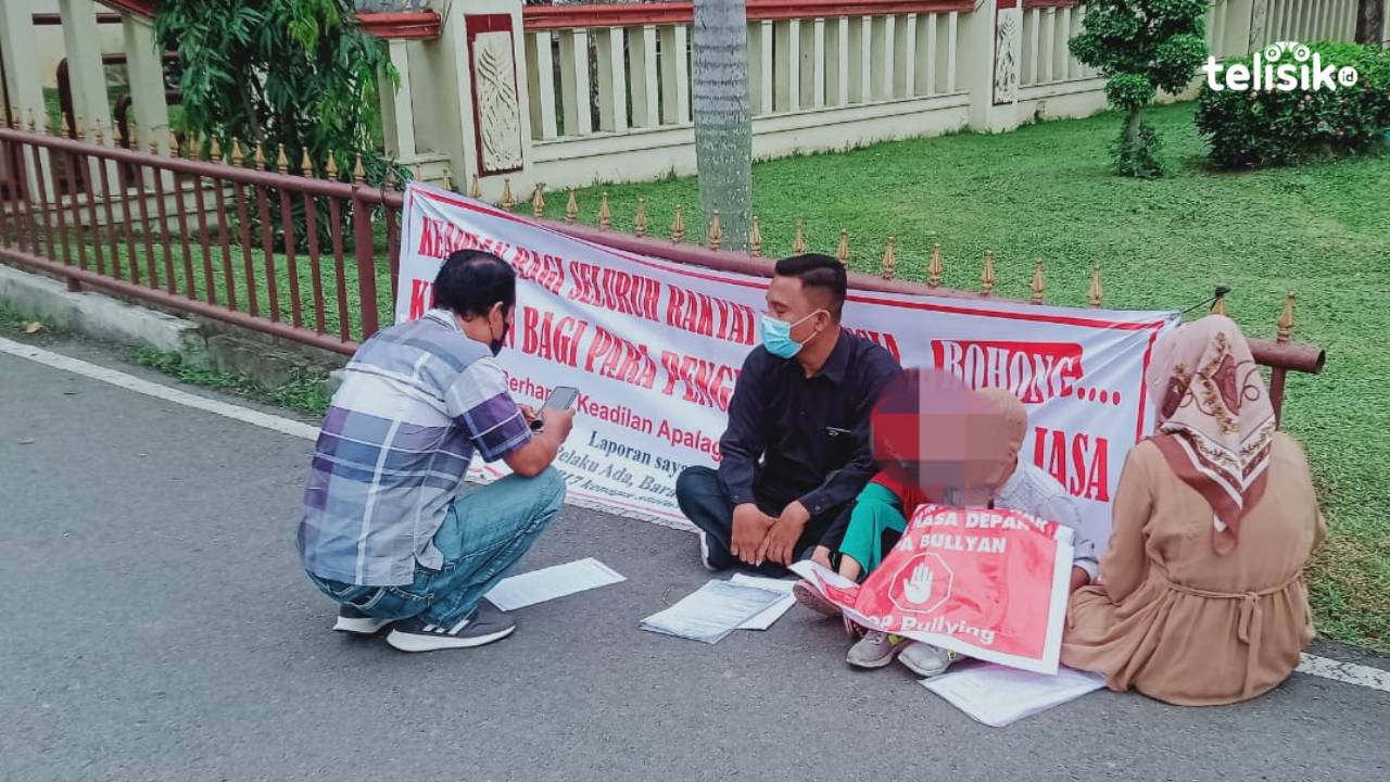 Pelaku Pembakar Mobilnya Belum Ditangkap, Satu Keluarga Minta Keadilan di Mapolda Sumut