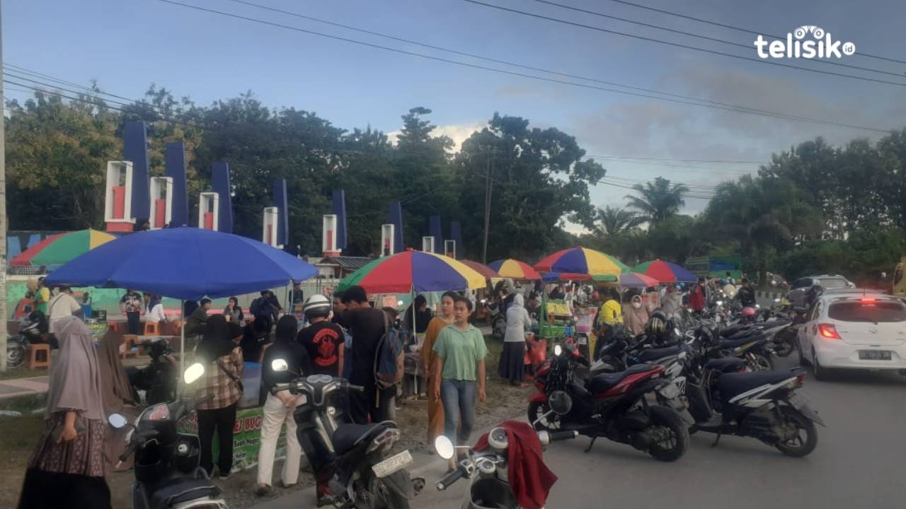 Pelataran Kantor Gubernur, Tempat Ngabuburit Ramah Dompet