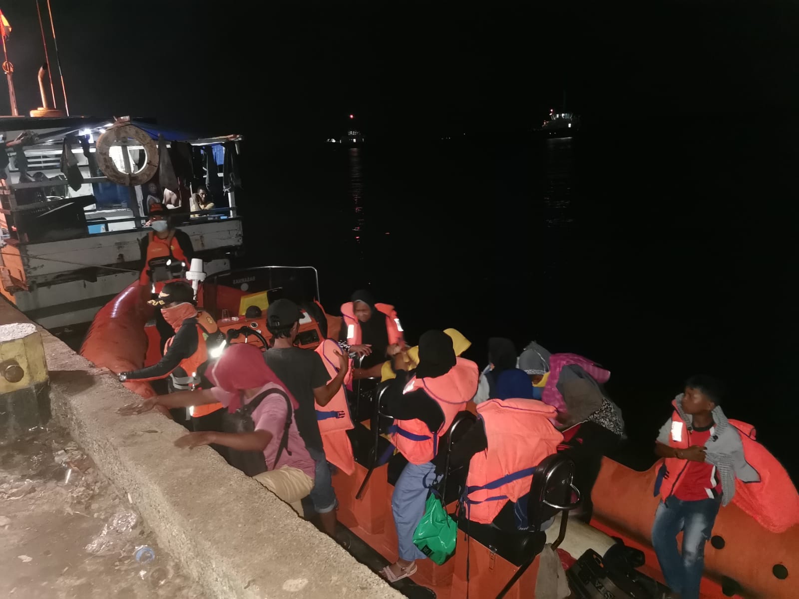 SAR Baubau Selamatkan Kapal di Perairan Siompu