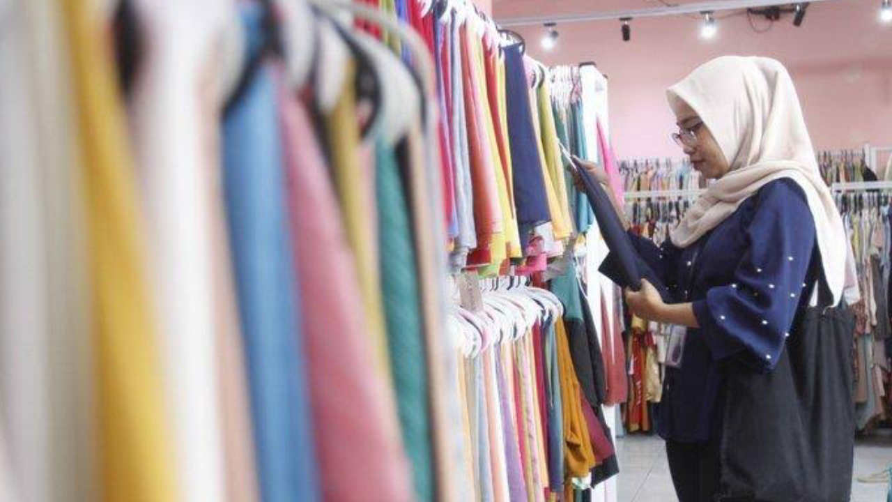 Yuk, Simak Tips Berbusana Muslim untuk Tampil Pesona saat Lebaran