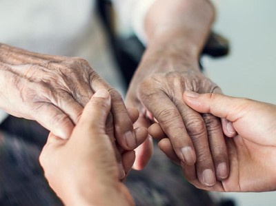 9 Cara Berbakti Kepada Orang Tua yang Sudah Meninggal