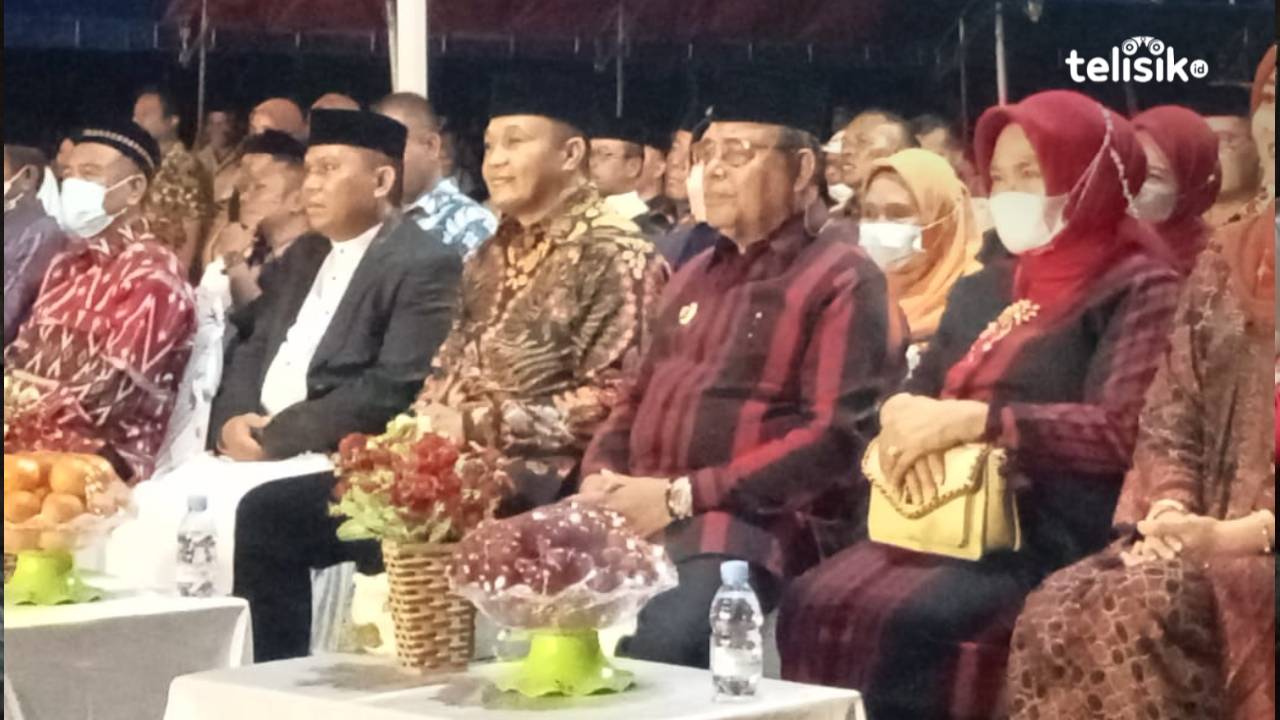 Achmad Lamani Beber Capaian Pembangunan Muna Barat Selama 5 Tahun