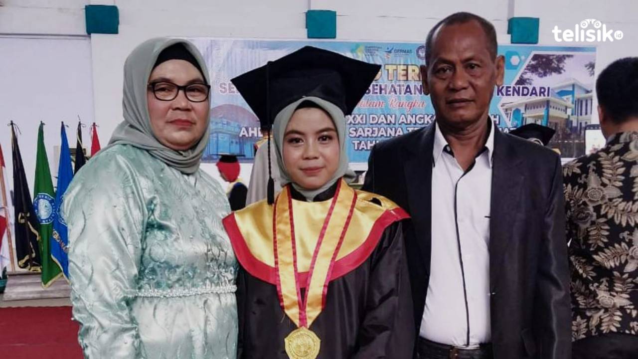 Anak Penjual Ikan Keliling Bagi Tips jadi Wisudawati Terbaik