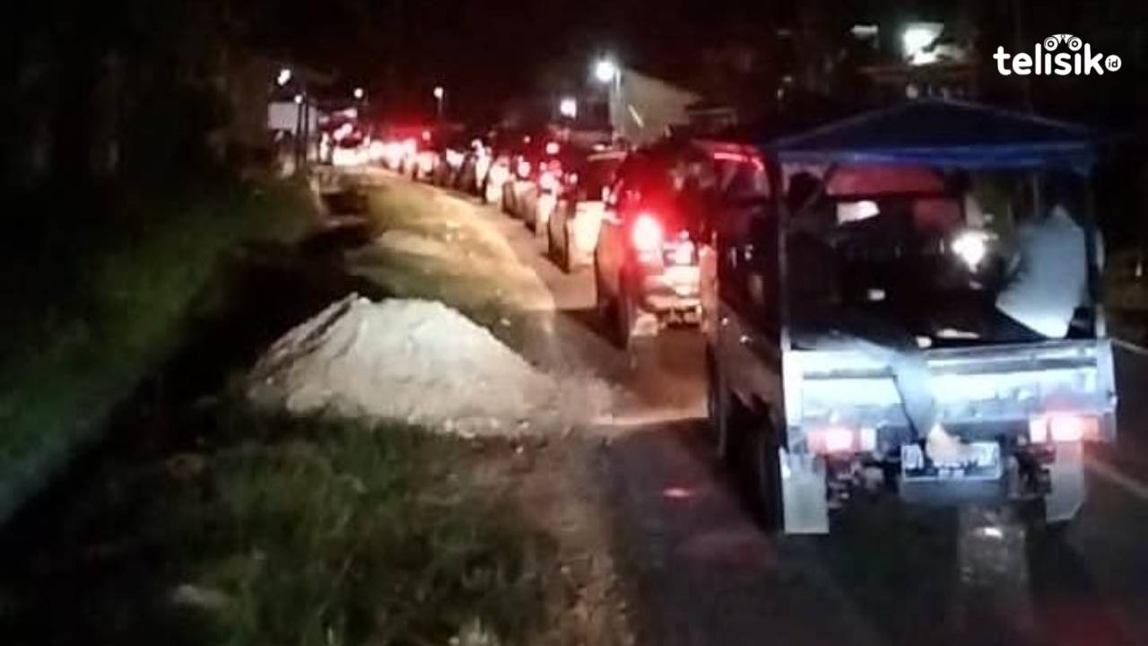 Buntut Lakalantas, Poros Kendari-Konawe Macet 7,9 Km