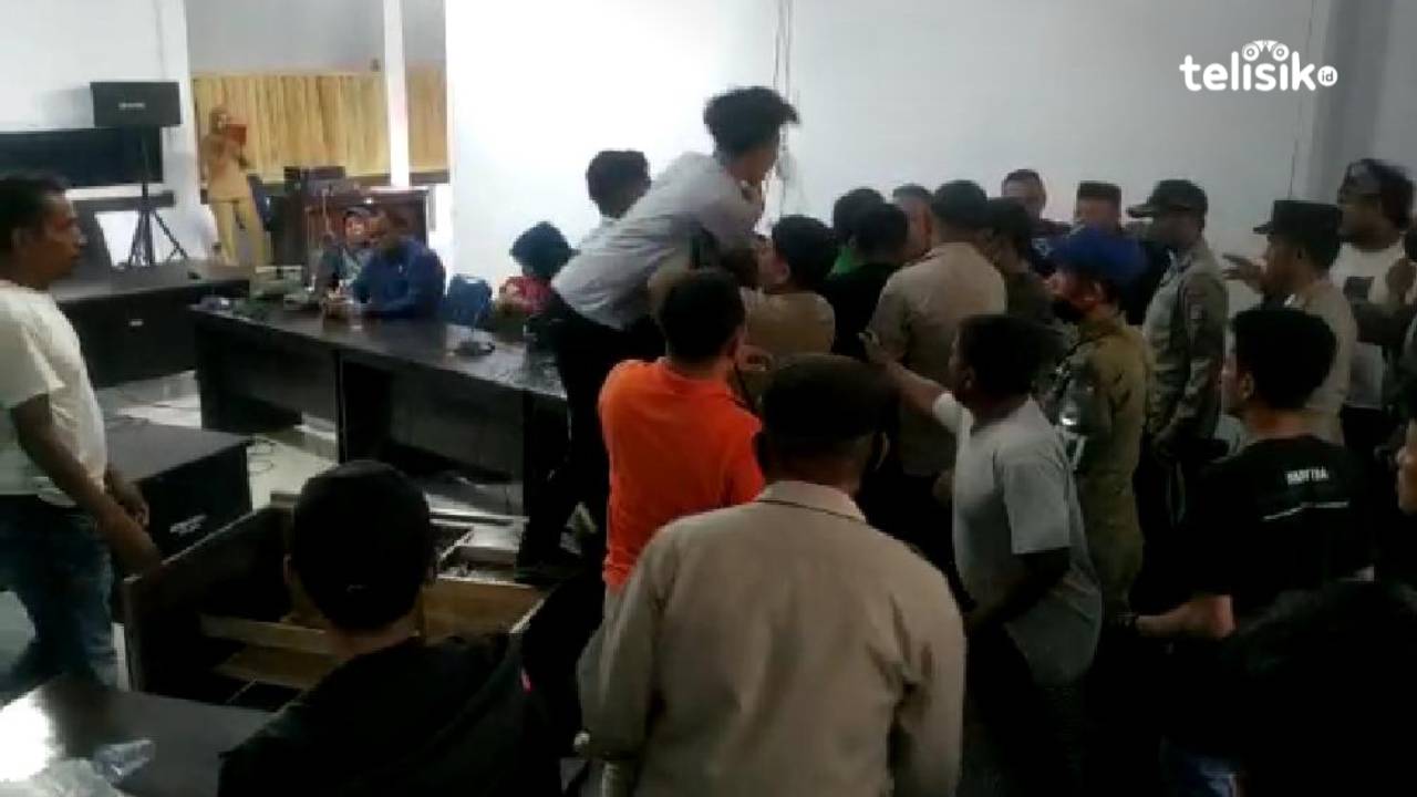 Demo Tolak Pj Buton Selatan Berlangsung Ricuh