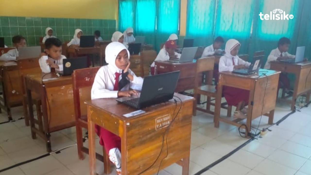 Di Kabupaten Manggarai, Dua SD dan Dua Madrasah Adakan US Online
