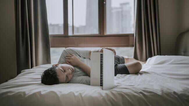 Hati-Hati, Banyak Rebahan Bisa Berdampak pada Otak dan Kesehatan