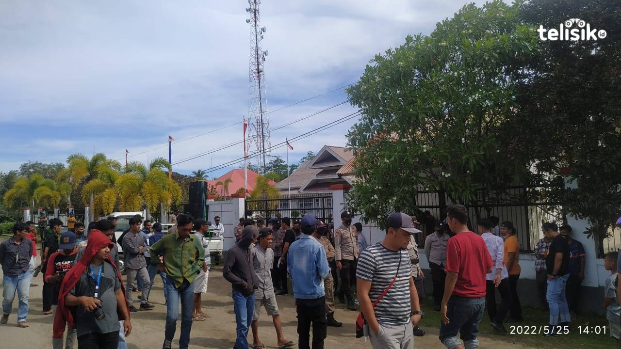 Kembali Aksi Tolak Pj Bupati Buton Selatan, Massa Duga Ada Gratifikasi di Kemendagri