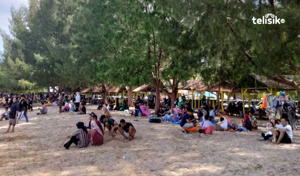 Pantai Toronipa Jadi Destinasi Favorit Habiskan Libur Lebaran