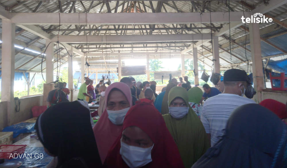Tiga Hari Usai Lebaran, Masyarakat Padati Penjual Ikan
