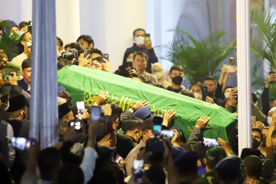 Kabar Terbaru Eril: Persiapan Pemakaman hingga Kerap Bagikan Uang ke Satpam