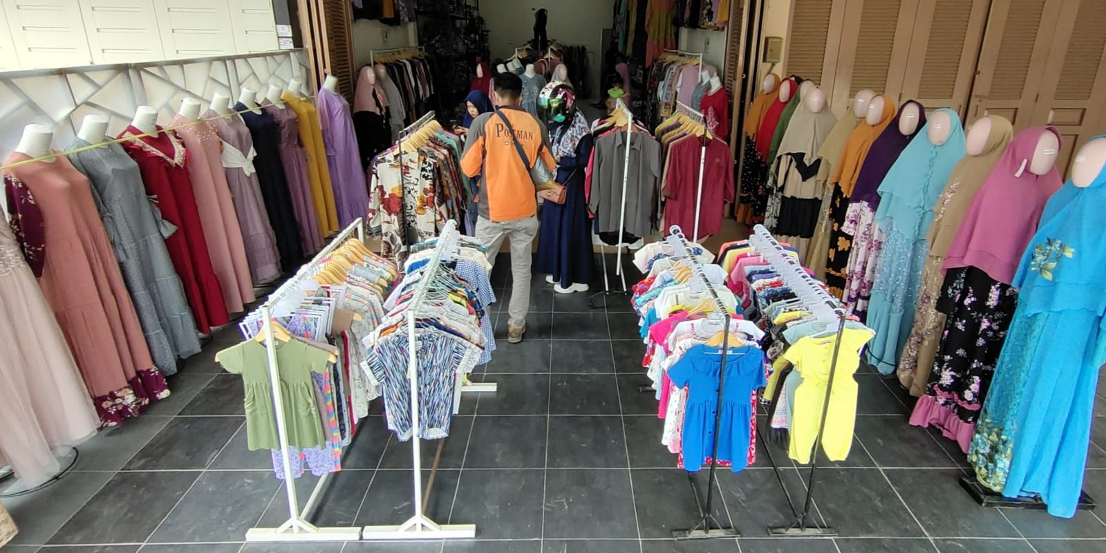 Lowongan Kerja Admin Live di Madalle Grosir Kendari, Ini Syaratnya