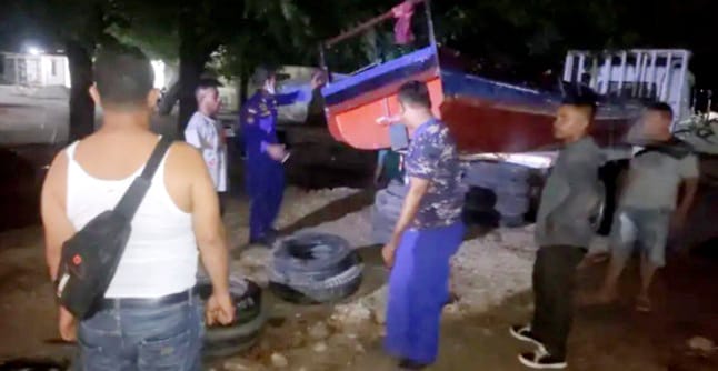 Pelaku Bom Ikan dan Sejumlah Barang Bukti Diamankan