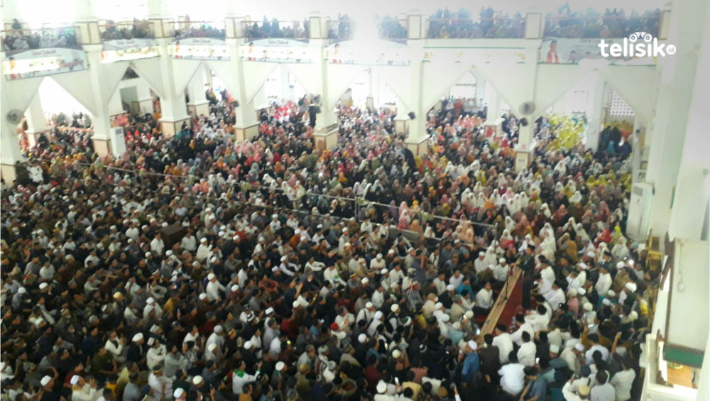 Tablig Akbar UAS Dihadiri Ribuan Orang, Masjid Al-Kautsar Dipadati Jemaah Sejak Subuh