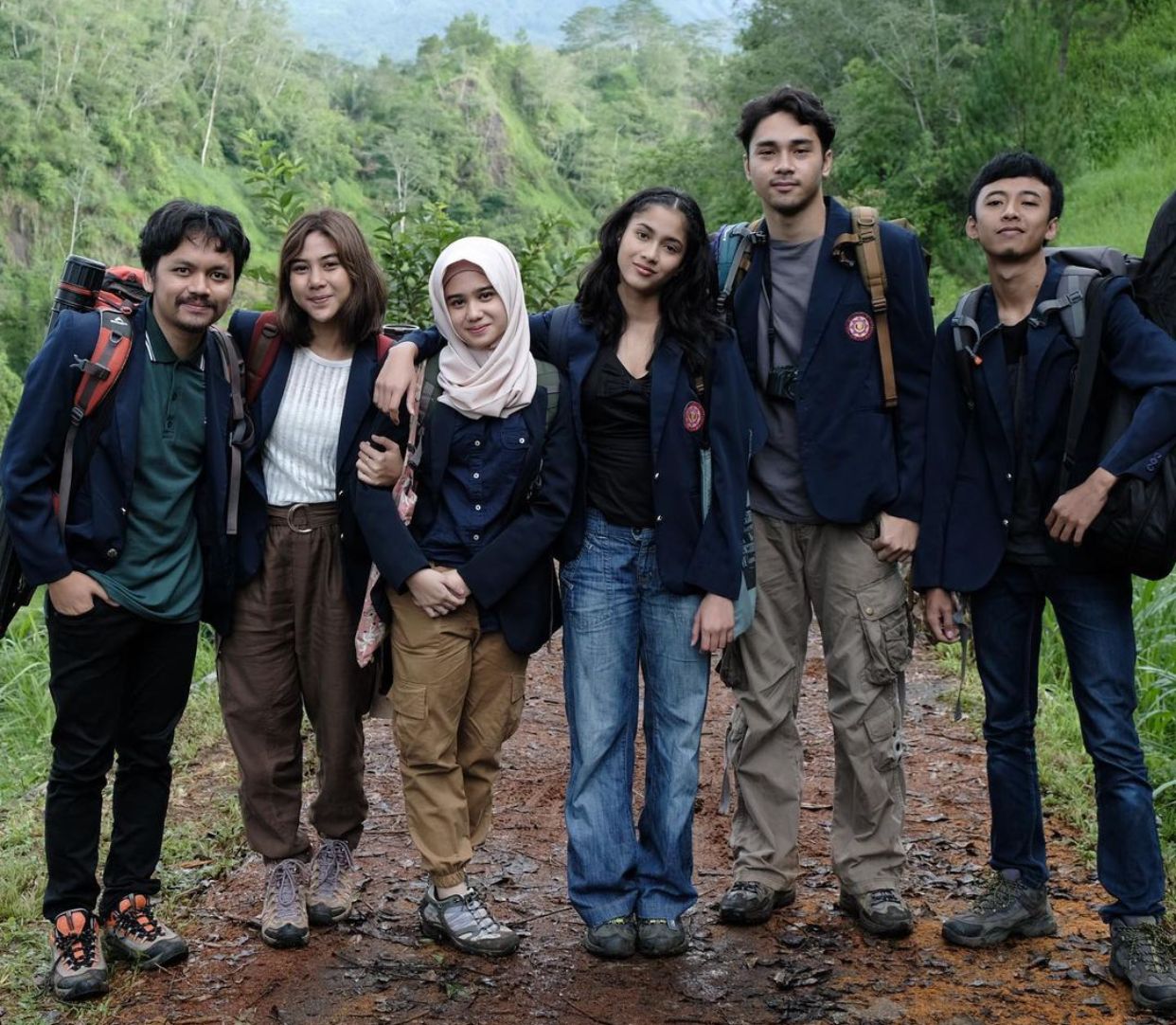 Tembus 9 Juta Penonton, KKN di Desa Penari Film Tanah Air Terlaris Sepanjang Masa