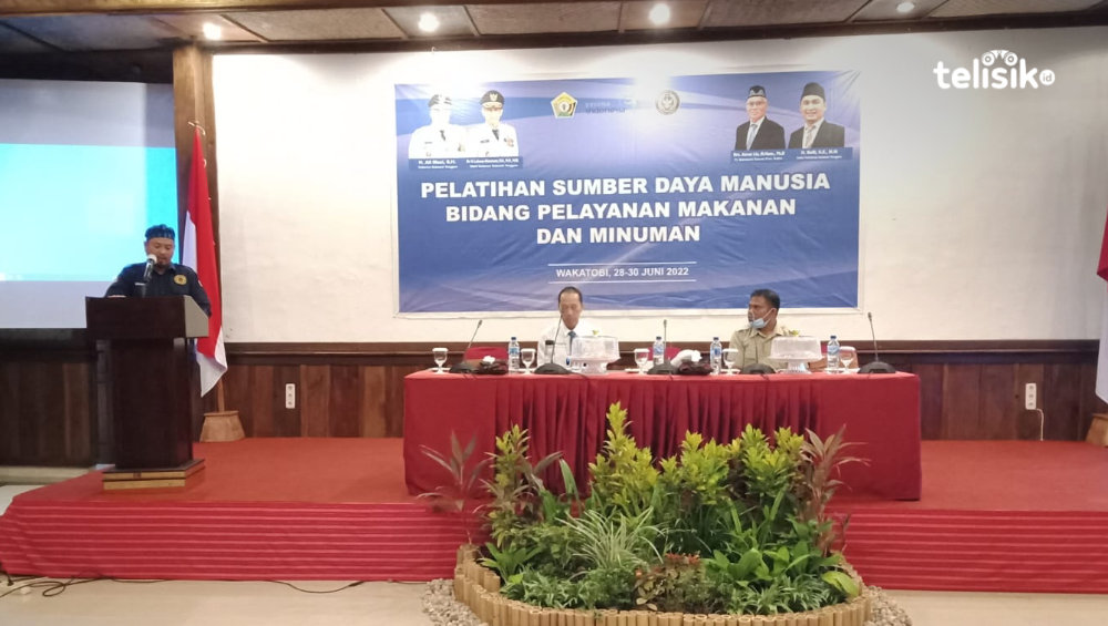 Tingkatkan SDM Pariwisata, Dispar Sulawesi Tenggara Gelar Pelatihan Bidang Pelayanan Makanan dan Minuman