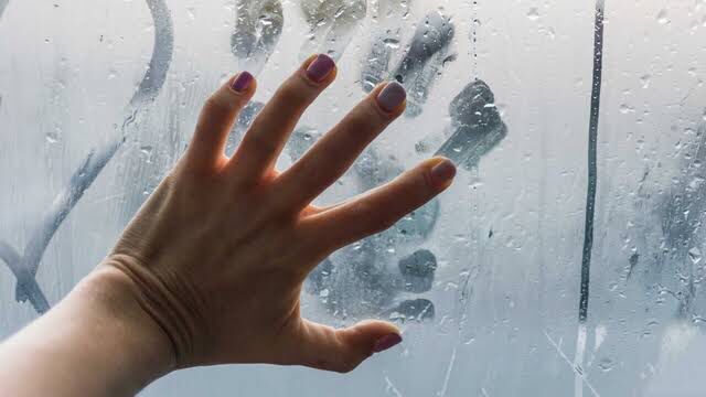 6 Manfaat Bercinta di Musim Hujan, Pasutri Perlu Tahu