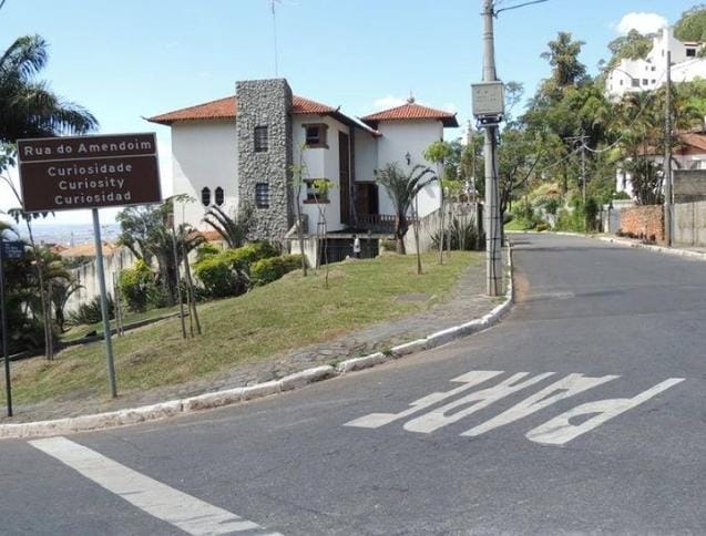 7 Tempat di Negara Ini Tak Mempan Gravitasi Bumi