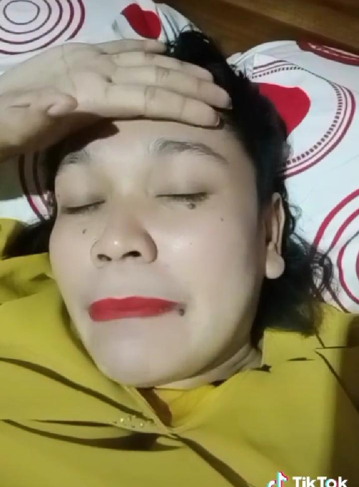 Diduga Alami Gangguan Jiwa, Emak-Emak di Muna Hina Iriana karena Terobsesi pada Jokowi