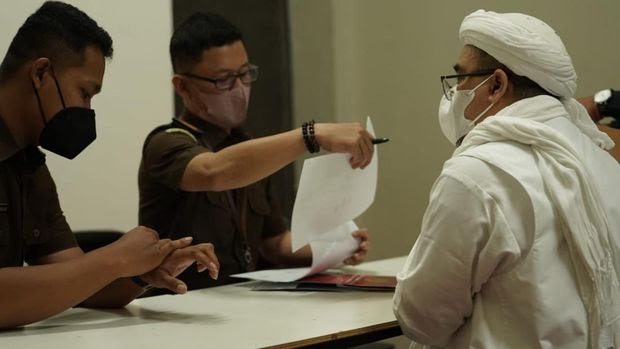 Habib Rizieq Bebas dari Penjara Hari Ini, Ditahan karena Kerumunan