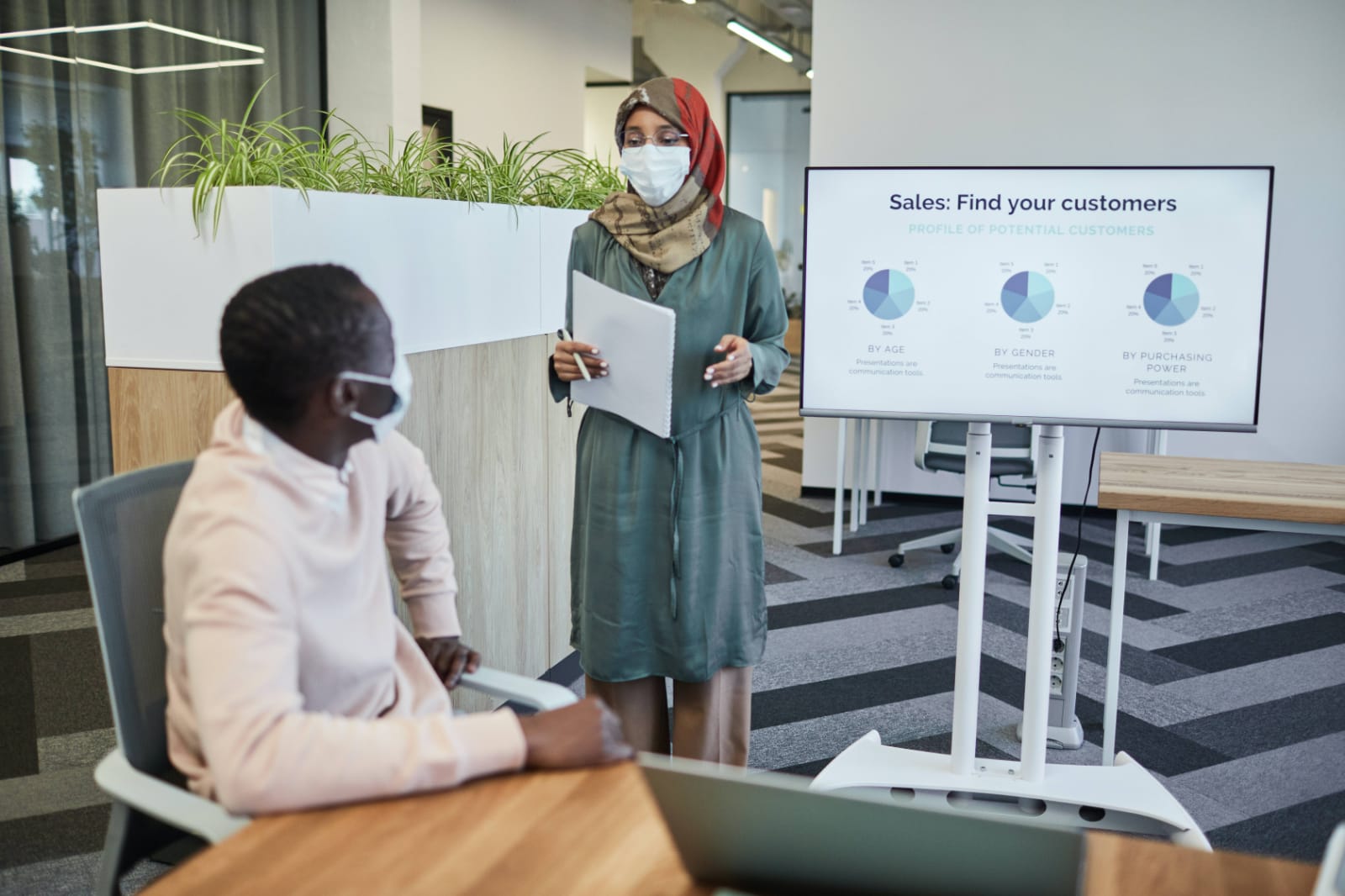 Lowongan Kerja Baubau: Dibutuhkan Sales Consultant untuk Lulusan SMA, Cek Kualifikasinya di Sini