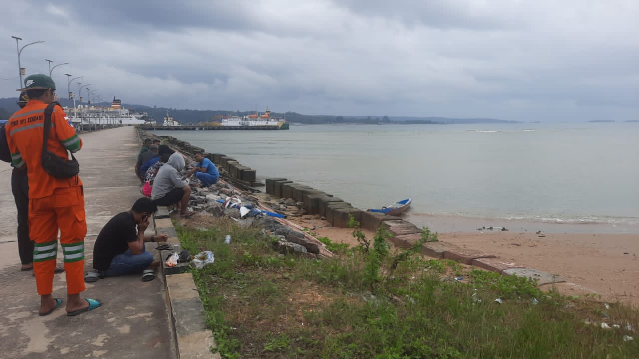 Tiga Orang Tenggelam Saat Memancing di Perairan Kesilampe, Satu Masih Pencarian