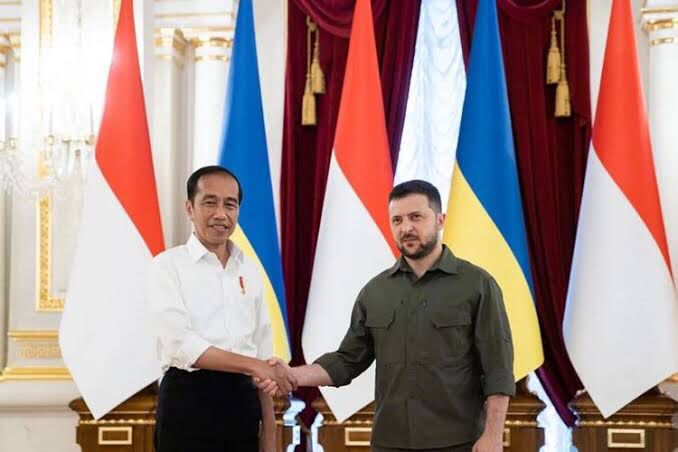Ukraina Bantah Pesan Damai Zelensky ke Putin Lewat Jokowi