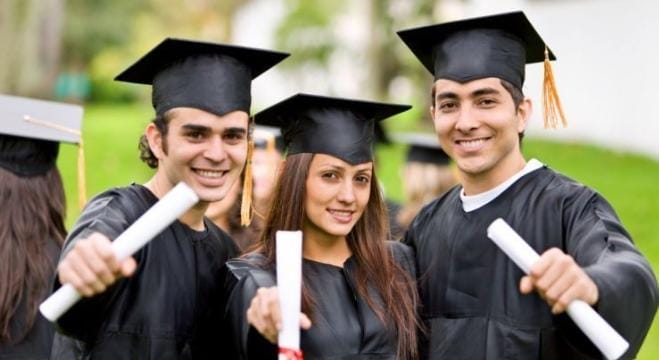 7 Alasan IPK Tinggi dan Cumlaude Belum Tentu Sukses di Dunia Kerja