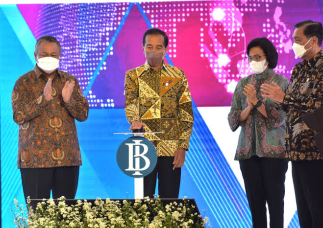 Gandeng BI, Jokowi Resmi Luncurkan Kartu Kredit Khusus Pemerintah