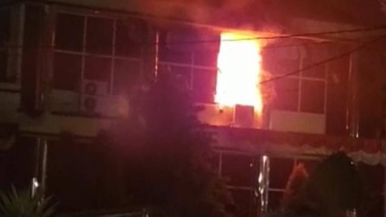 Kantor Subdit III Tipikor Polda Sumatera Utara Terbakar