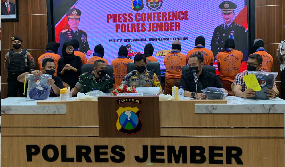 Karena Dendam, 9 Orang Nekat Bakar Rumah Warga