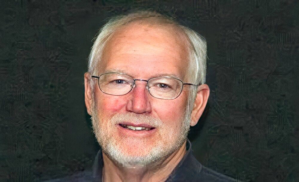 Niat Cari Kekurangan Al-Quran, Pria Ini Malah Terpukau dan Jadi Mualaf