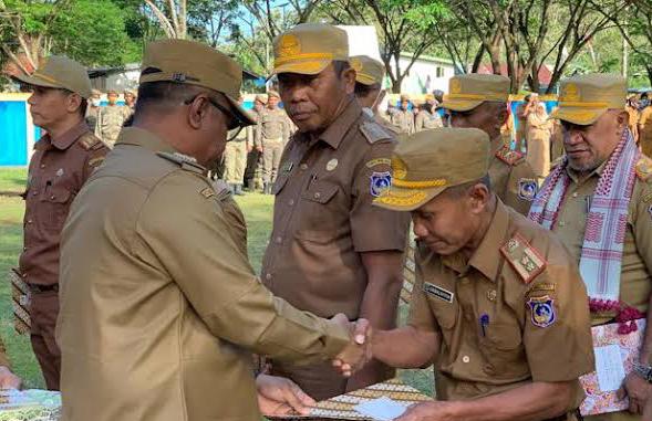 Pj Bupati Muna Barat Tunjuk Adik Rajiun Plt Kadis Nakertrans