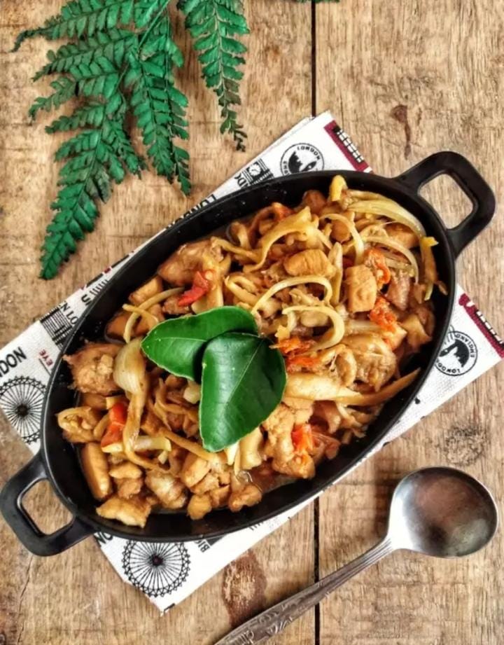 Resep dan Tips Masak Ayam Jamur Kecap yang Lezat