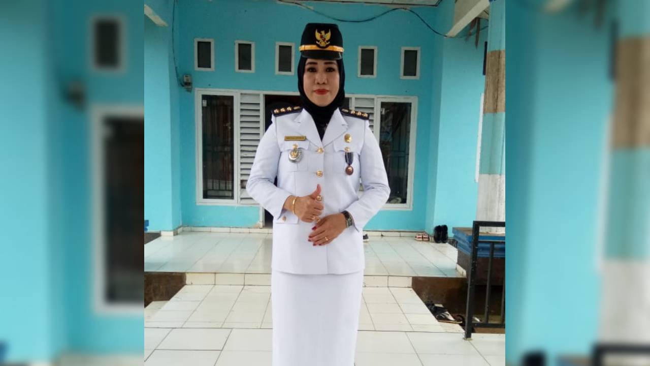 Resmikan Pintu Gerbang Perkantoran, Camat Besulutu: Keinginan Masyarakat Tersampaikan