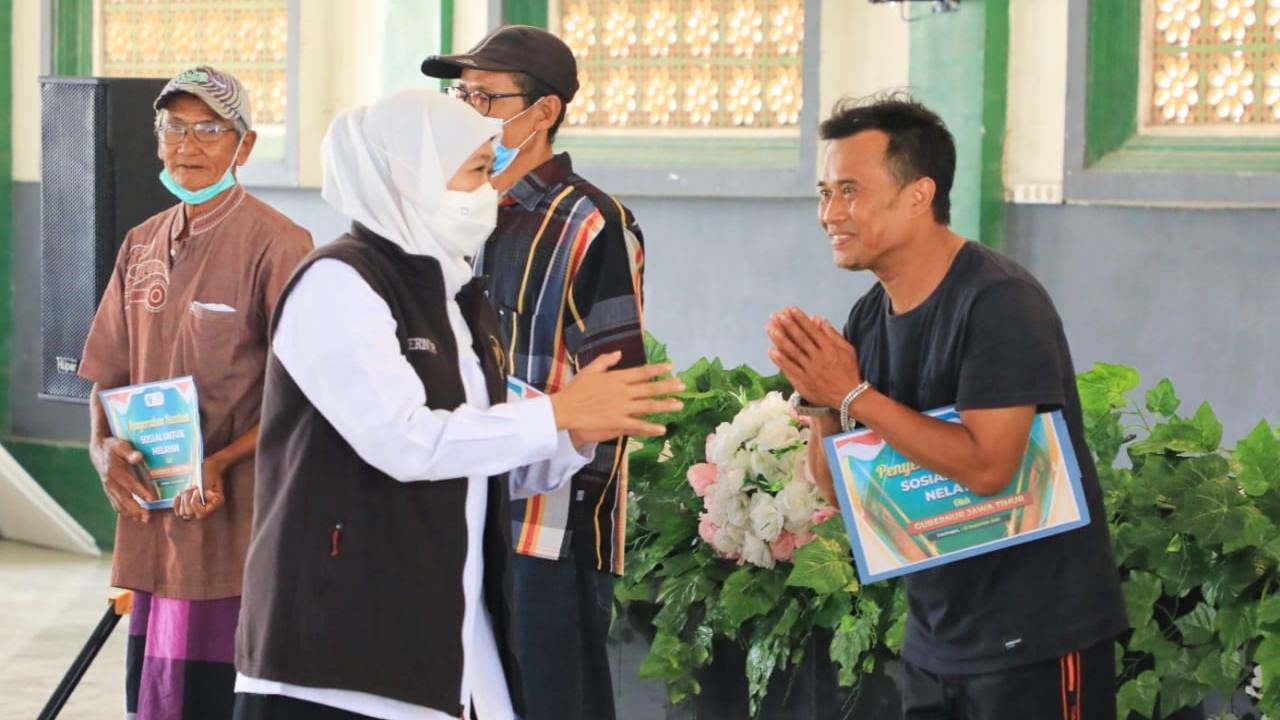 Rp 12 Miliar Bantuan untuk Nelayan Terdampak Kenaikan Harga BBM di Jawa Timur