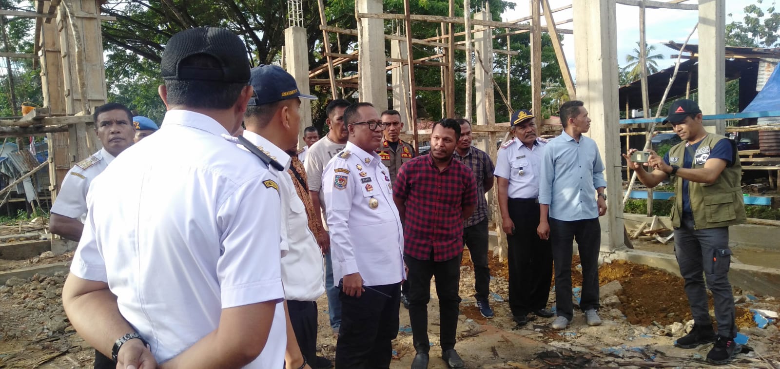 Apresiasi Masyarakat Atas Gebrakan Pj Bupati dalam Pembangunan Muna Barat