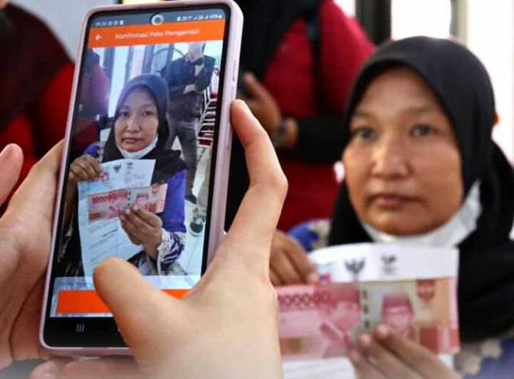 Begini Cara Cairkan Bansos BBM Rp 600 Ribu, Bisa dari Handphone