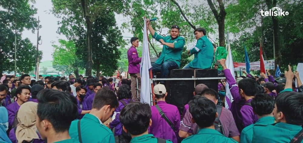 BEM di Sumatera Utara Unjukrasa Tolak Kenaikan Harga BBM