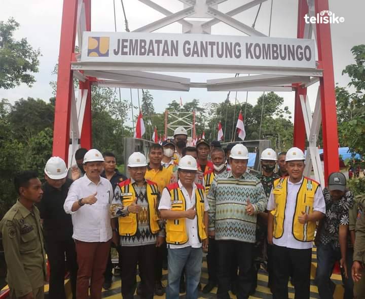 Habiskan Rp 6,1 M, Jembatan Gantung Program Ridwan Bae di Muna Difungsikan
