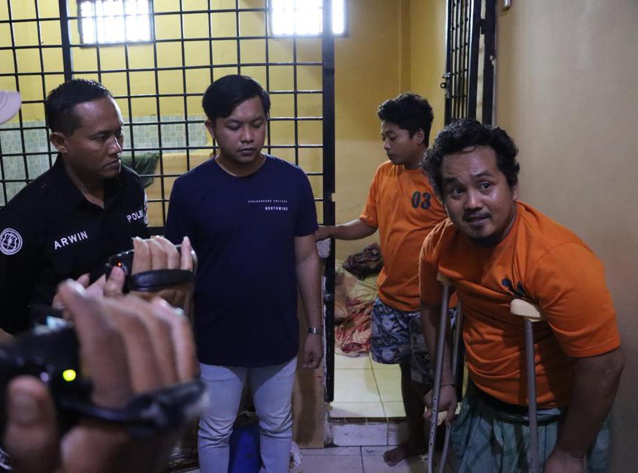Polisi Tangkap Pria Patah Kaki, Ini Kasusnya