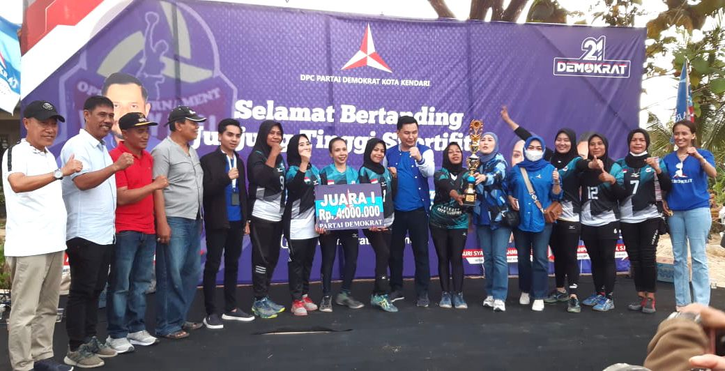 Tutup Turnamen Voli AHY Cup I Kendari, Endang Minta Masyarakat Doakan SBY