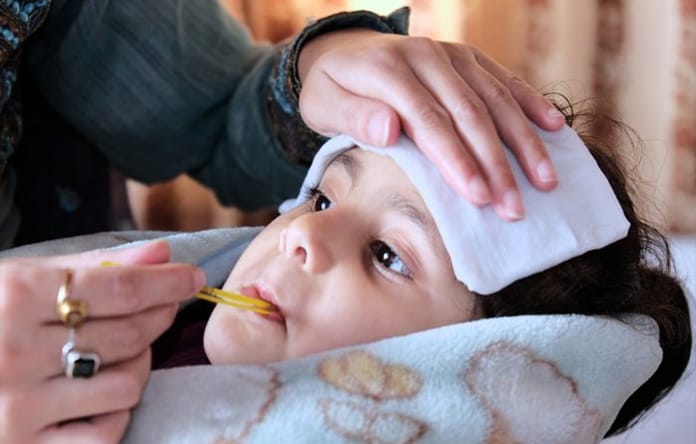 4 Bagian Tubuh Ini Baik Dikompres saat Anak Demam