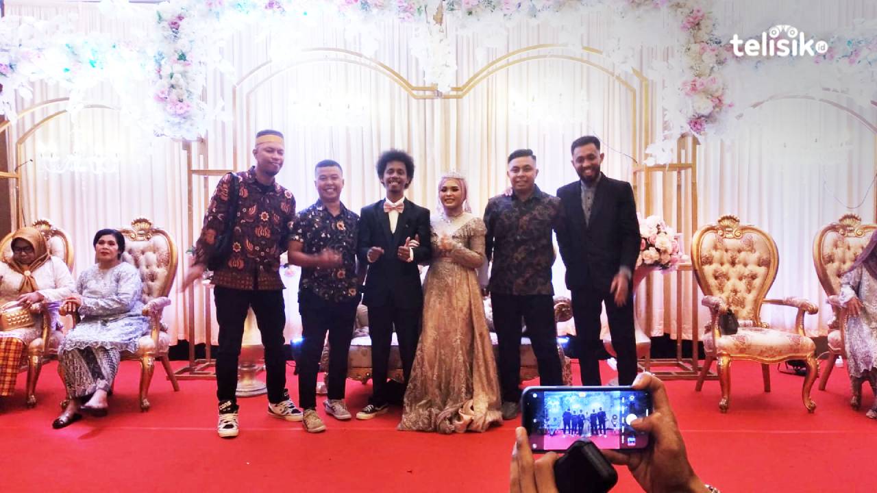 Awalnya Beda Agama, Komika Raim Laode Akhirnya Lepas Status Lajang