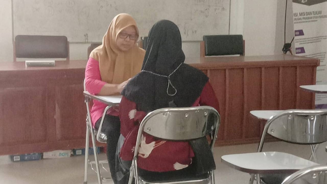 Banyak Mahasiswa Stres, Ikatan Psikologi Klinis Kendari Bersama UHO Berikan Layanan Konseling Gratis