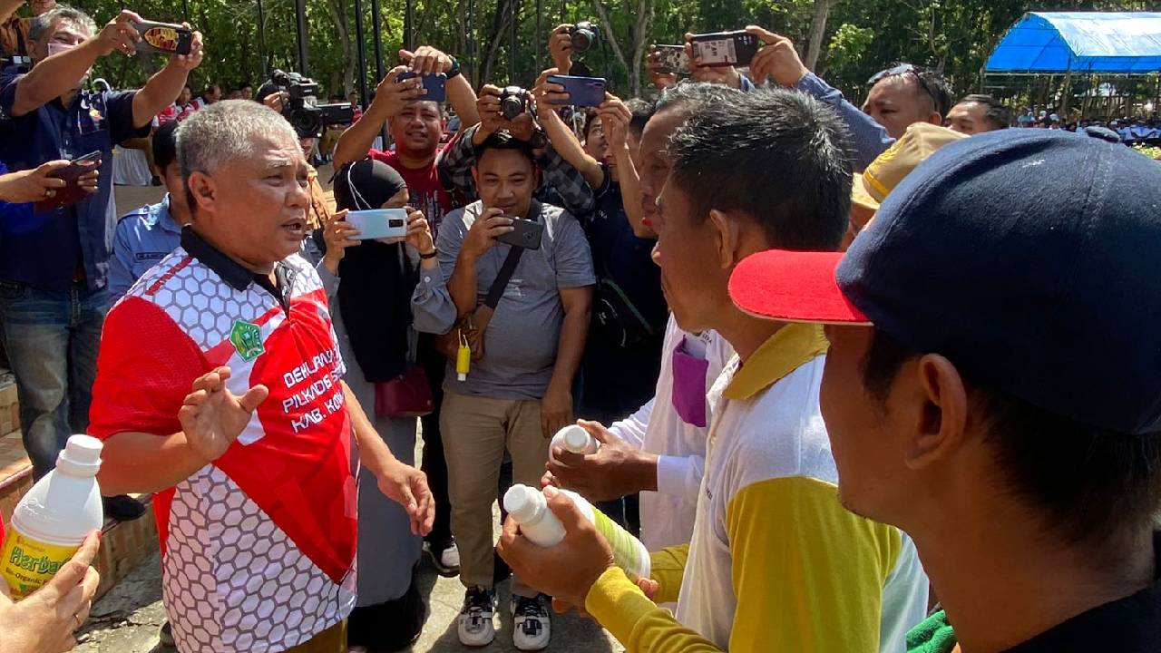 Di Tengah Langkanya Pupuk Subsidi, Kelompok Tani Dapat Bantuan Pupuk Organik