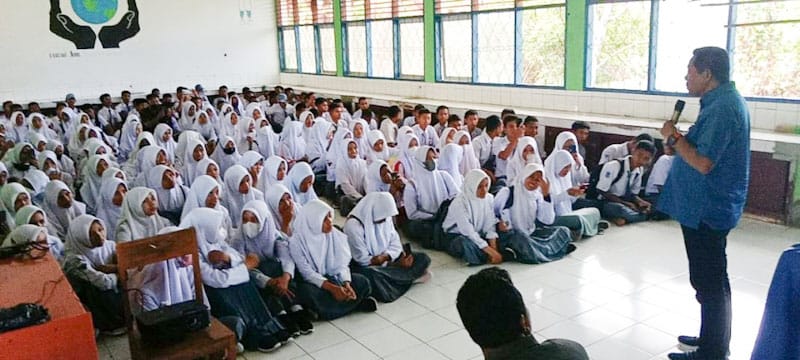 Hugua Ingatkan Pemuda Wakatobi Miliki Cita-Cita Tinggi