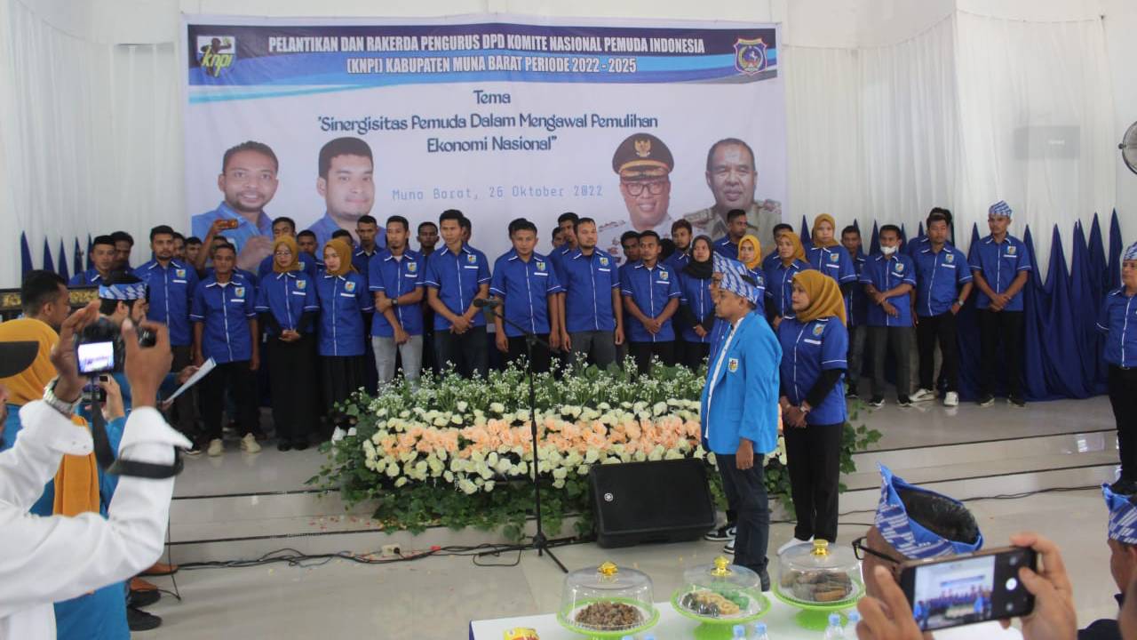Resmi Dilantik, Pj Bupati Minta DPD KNPI Muna Barat Bersinergi Bangun Daerah